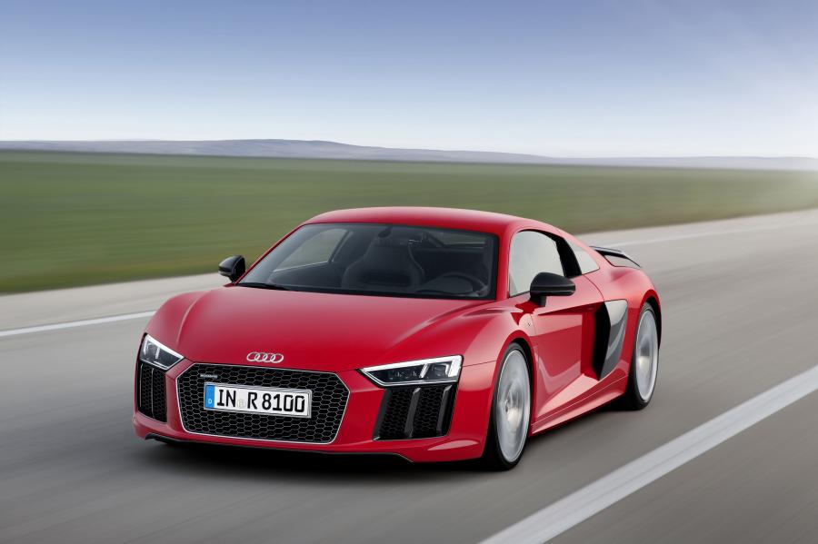  Audi R8 V10 Plus 2015 года  (WW) (фото 3 из 30)